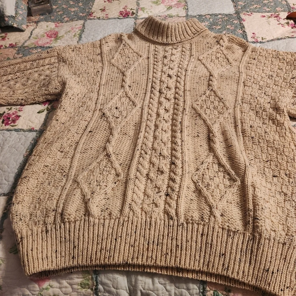 Callan Wool Sweater NWOT - Picture 5 of 16